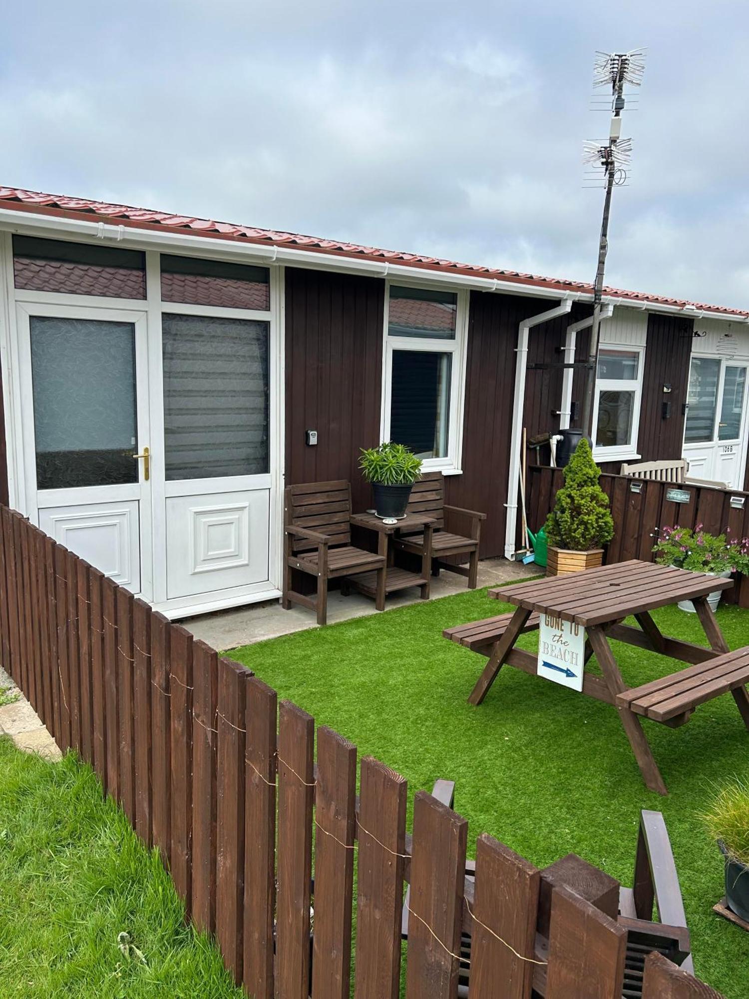 Cozy Seaside Chalet In Bridlington Exterior foto